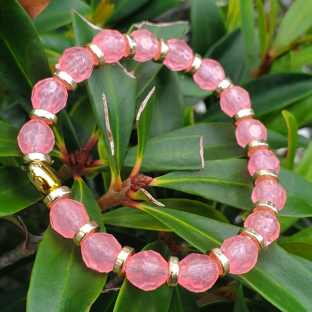 Beautiful handmade Pink Venus love beaded love bracelet